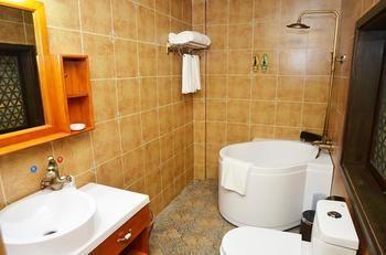 Kunming Green Lake Hostel Екстериор снимка